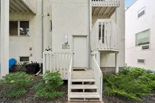 3058 Lake Shore Dr, Minneapolis, MN 55416 - Photo 23