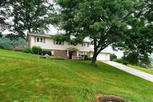 4251 Paar St, La Crescent, MN 55947 - Photo 1