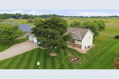 2759 11th Avenue SE, Willmar, MN 56201 - Photo 3