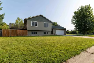 112 Parkside Street, Mankato, MN 56001 - Photo 1