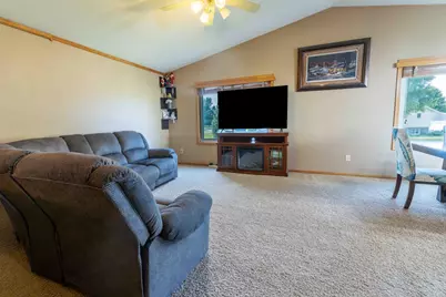 112 Parkside Street, Mankato, MN 56001 - Photo 5