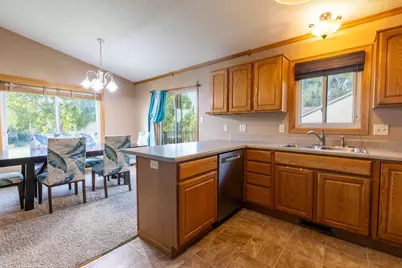 112 Parkside Street, Mankato, MN 56001 - Photo 11