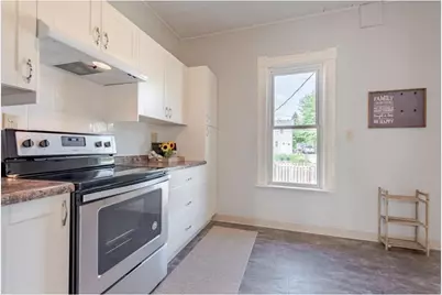 1113 Minnehaha Avenue E, Saint Paul, MN 55106 - Photo 3