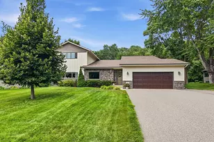 919 Parkview Ln, Sartell, MN 56377 - Photo 1