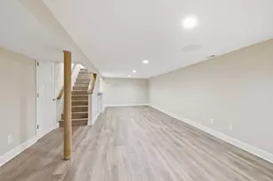 8024 Upton Ave S, Bloomington, MN 55431 - Photo 15