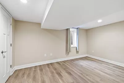 8024 Upton Avenue S, Bloomington, MN 55431 - Photo 17