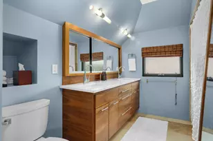 615 W 34th St, Minneapolis, MN 55408 - Photo 27