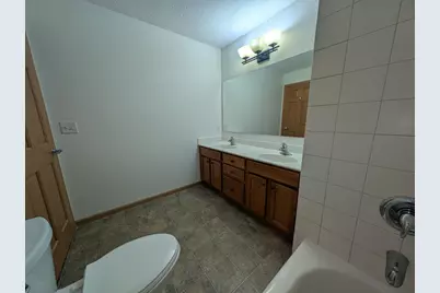 150 E Burnsville Parkway #303, Burnsville, MN 55337 - Photo 15