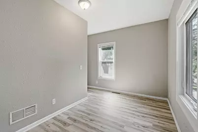 726 Morgan Avenue N, Minneapolis, MN 55411 - Photo 19