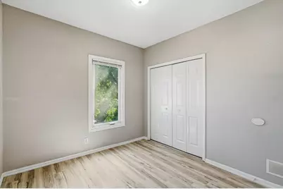 726 Morgan Avenue N, Minneapolis, MN 55411 - Photo 13
