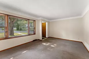 507 10th Ave S, South Saint Paul, MN 55075 - Photo 9