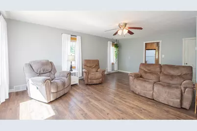 401 Lincoln Avenue NE, Fertile, MN 56540 - Photo 3