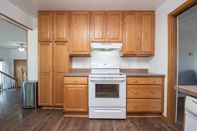 401 Lincoln Avenue NE, Fertile, MN 56540 - Photo 7