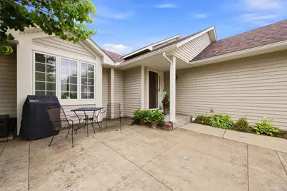 2003 Ponds Way, Shakopee, MN 55379 - Photo 3
