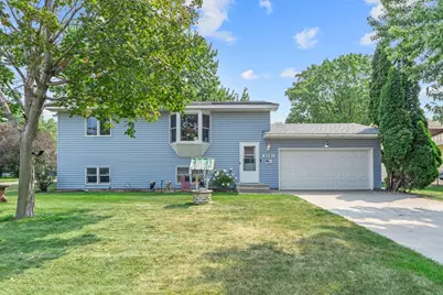 3501 84th Circle N, Brooklyn Park, MN 55443 - Photo 1
