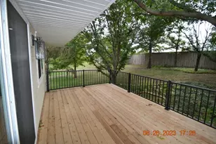 10452 Decatur Ave S, Bloomington, MN 55438 - Photo 3