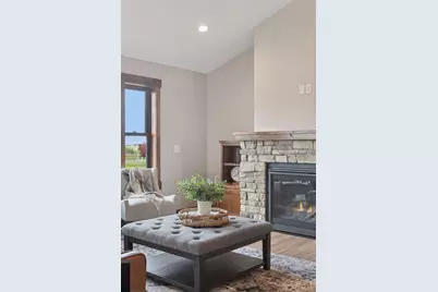 238 Eagle Ridge Drive, Roberts, WI 54023 - Photo 5