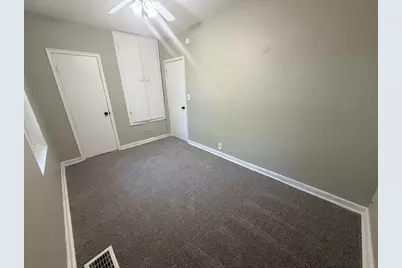 658 Gentry Avenue N, Oakdale, MN 55128 - Photo 11