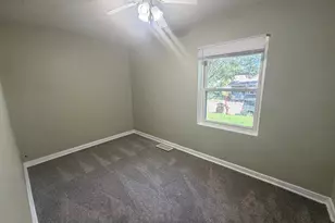 658 Gentry Ave N, Oakdale, MN 55128 - Photo 13