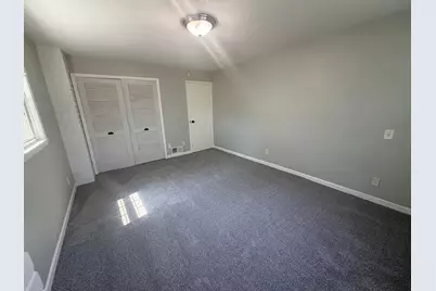658 Gentry Avenue N, Oakdale, MN 55128 - Photo 9