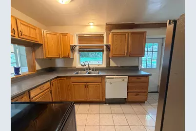 658 Gentry Avenue N, Oakdale, MN 55128 - Photo 5