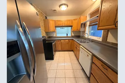 658 Gentry Avenue N, Oakdale, MN 55128 - Photo 7
