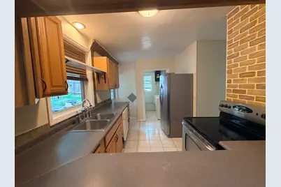 658 Gentry Avenue N, Oakdale, MN 55128 - Photo 7