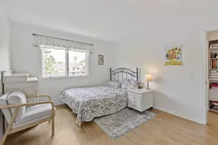 7267 Hunters Run, Eden Prairie, MN 55346 - Photo 15