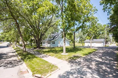 305 8th Avenue E, Alexandria, MN 56308 - Photo 3