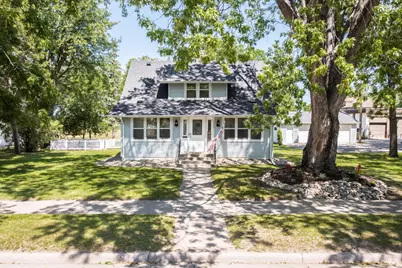 305 8th Avenue E, Alexandria, MN 56308 - Photo 1