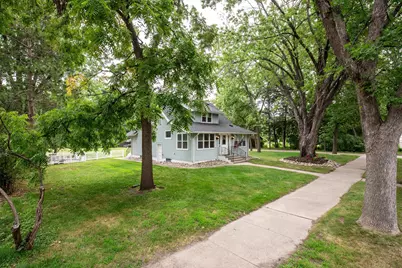 305 8th Avenue E, Alexandria, MN 56308 - Photo 3