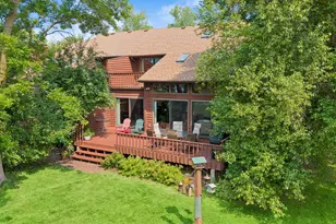 225 Peninsula Rd, Medicine Lake, MN 55441 - Photo 3