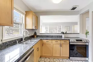 3998 Brunswick Ave S, Saint Louis Park, MN 55416 - Photo 25