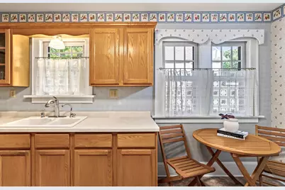 539 W Grand Avenue, Eau Claire, WI 54703 - Photo 19