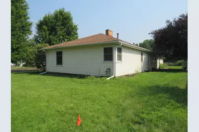 406 S Linton Street, Blue Earth, MN 56013 - Photo 5