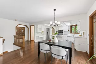 1528 Briarknoll Dr, Arden Hills, MN 55112 - Photo 9