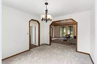 1528 Briarknoll Drive, Arden Hills, MN 55112 - Photo 13