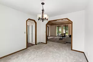 1528 Briarknoll Dr, Arden Hills, MN 55112 - Photo 13