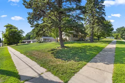 10112 Nord Avenue S, Bloomington, MN 55437 - Photo 41
