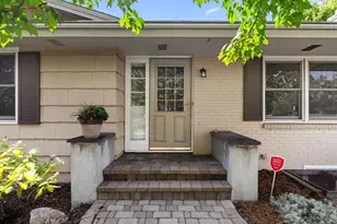 10112 Nord Ave S, Bloomington, MN 55437 - Photo 3