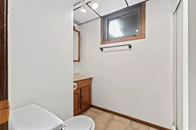 10112 Nord Avenue S, Bloomington, MN 55437 - Photo 35