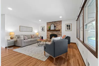 10112 Nord Avenue S, Bloomington, MN 55437 - Photo 5