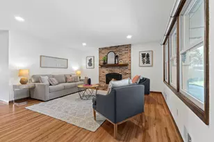 10112 Nord Ave S, Bloomington, MN 55437 - Photo 5