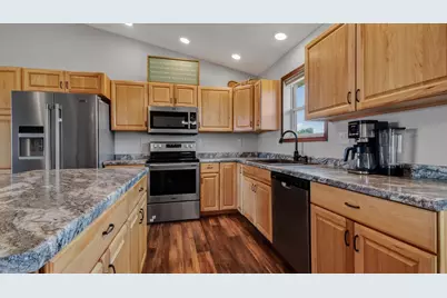 519 Haglin Avenue, Cameron, WI 54822 - Photo 5