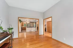 7087 Wellington Ln N, Maple Grove, MN 55369 - Photo 9