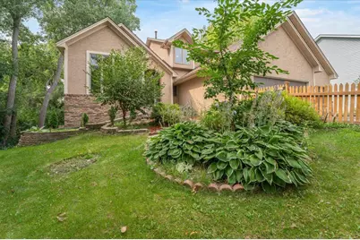 7087 Wellington Lane N, Maple Grove, MN 55369 - Photo 3