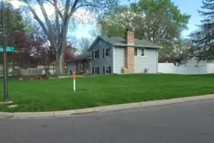 8515 85th St S, Cottage Grove, MN 55016 - Photo 3