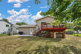 9748 Hames Ct S, Cottage Grove, MN 55016 - Photo 3