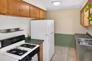 10707 Chowen Cir, Bloomington, MN 55431 - Photo 5