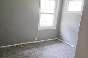 704 Dover St, Worthington, MN 56187 - Photo 5